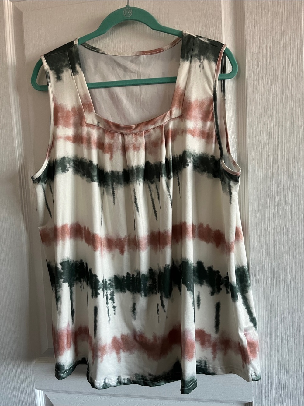 Sleeveless Tie-Dye Scoop Neck Women's Top - Cream with Rust & Forest Stripes